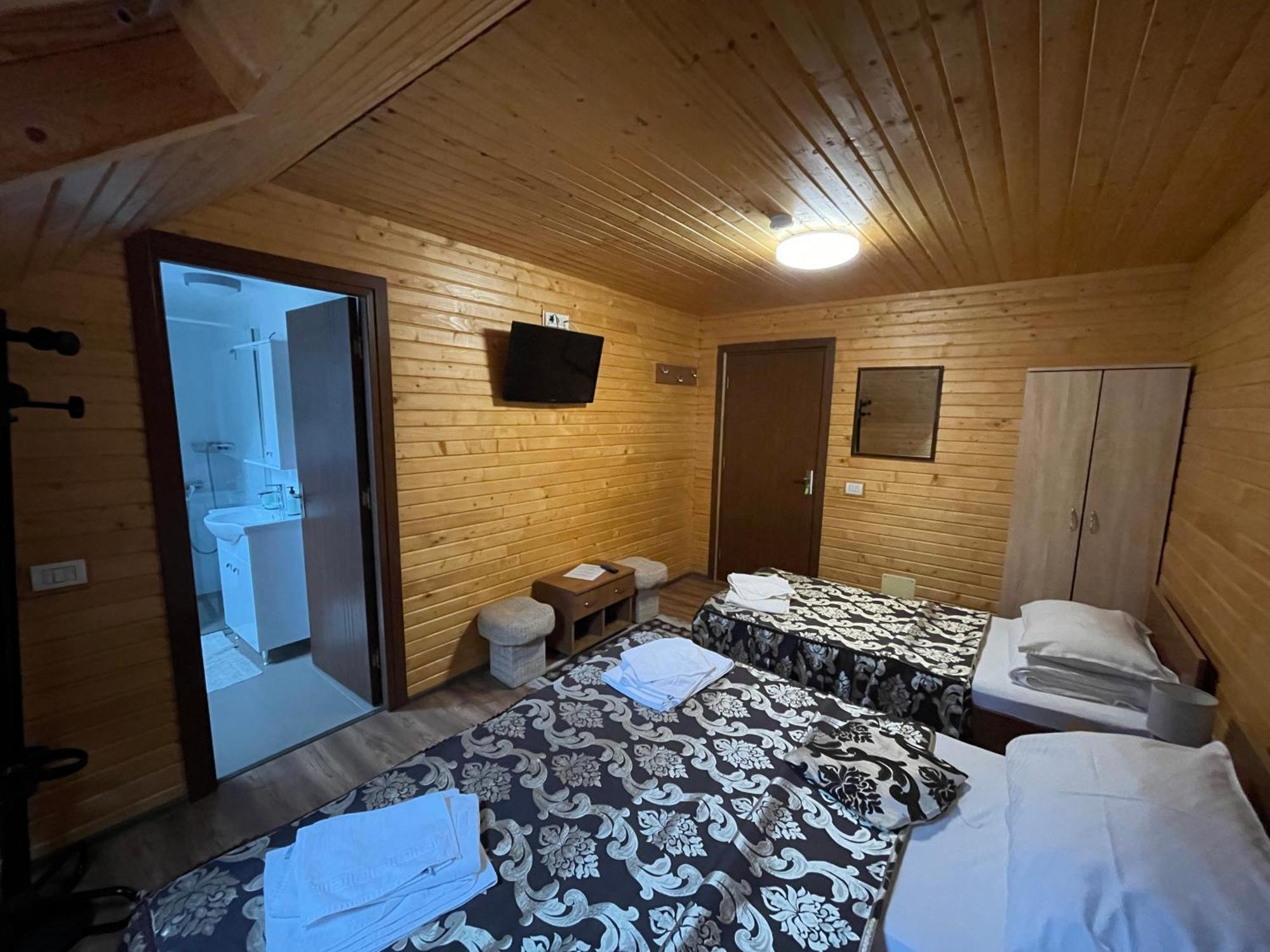 Camping Dragoske Ciofrîngeni Εξωτερικό φωτογραφία